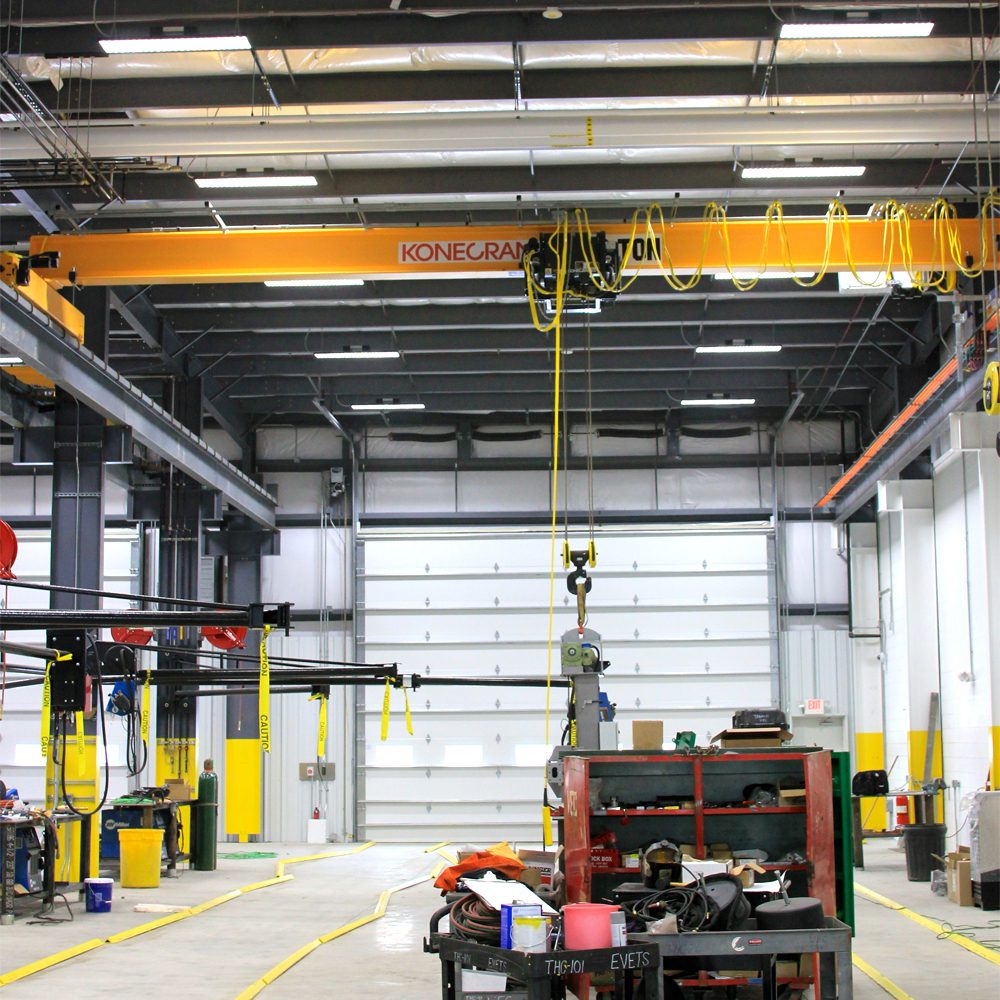 BayLine High Bay LED Luminaire Implement in a Service
